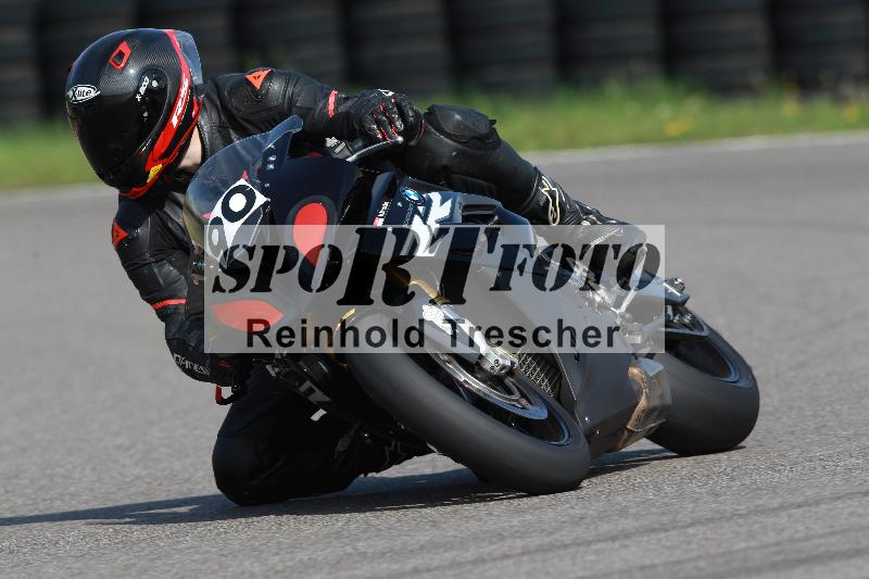 /Archiv-2022/06 15.04.2022 Speer Racing ADR/Gruppe gelb/90